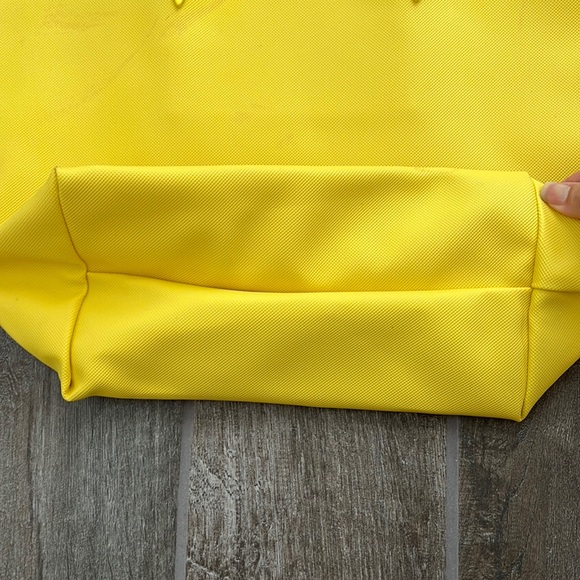 Lacoste yellow Vertical Tote bag with 25cm drop - Picture 8 of 16